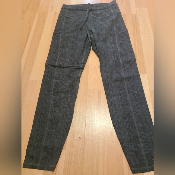 Sage Medley Pocket Luxe 7/8 legging size 6-8 - Picture 2 of 7